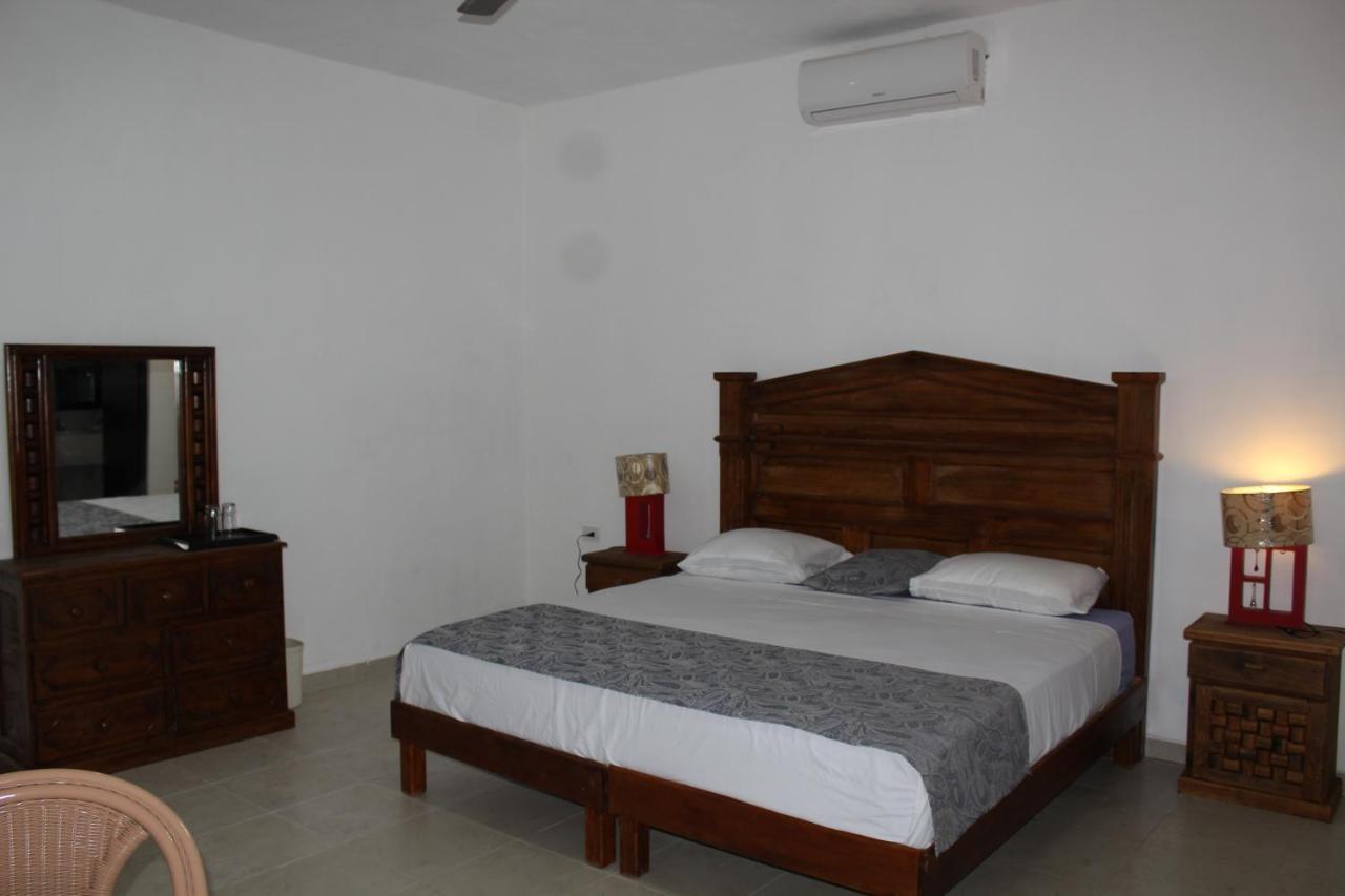 Hotel Casona Margot Вальядолид Экстерьер фото